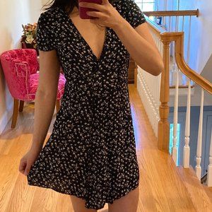 Brandy Melville Robbie Dress